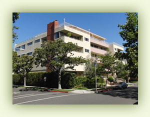 Beverly Hills Apartments - 303 North Swall Drive